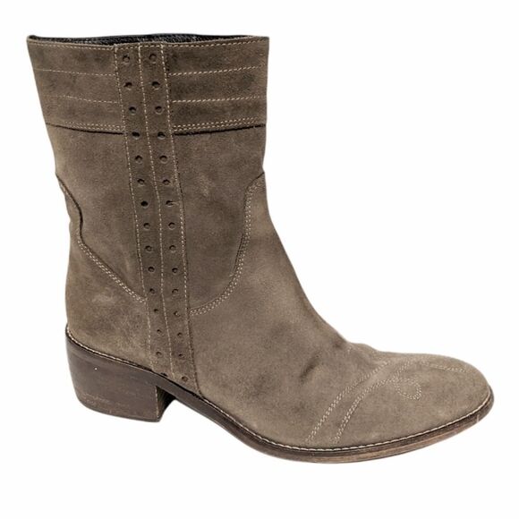LAVORAZIONE ARTIGIANA Tan ItalianSuede Leather Western Stitched Boots 39